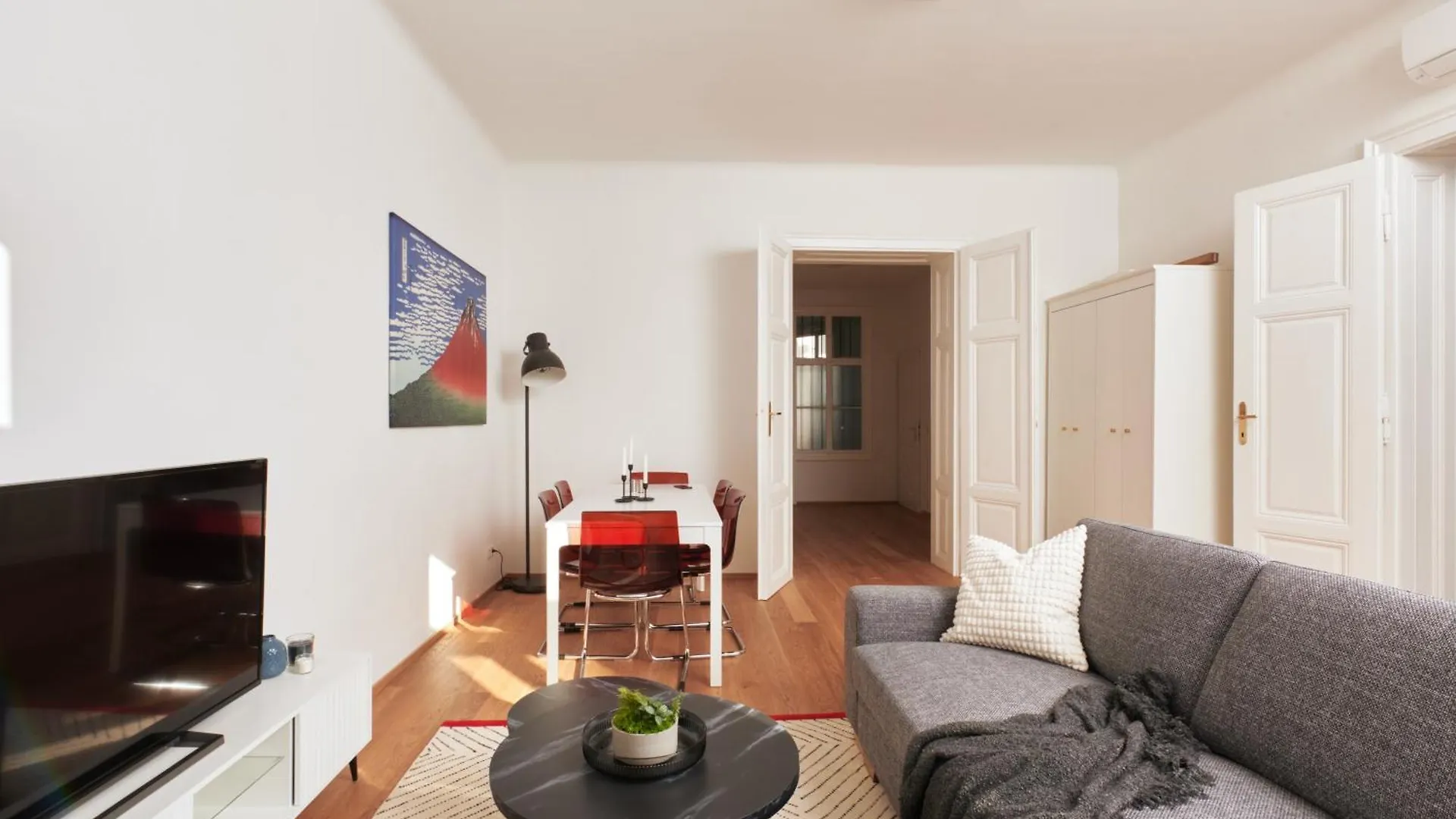 Elegant Premium Apartment In Central Vienna